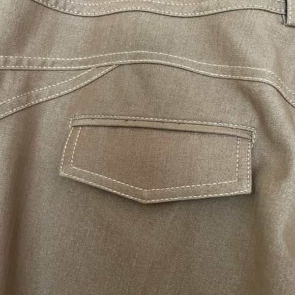 Brown Cropped Slacks with Gold Buttons Size 10 - Picture 6 of 8
